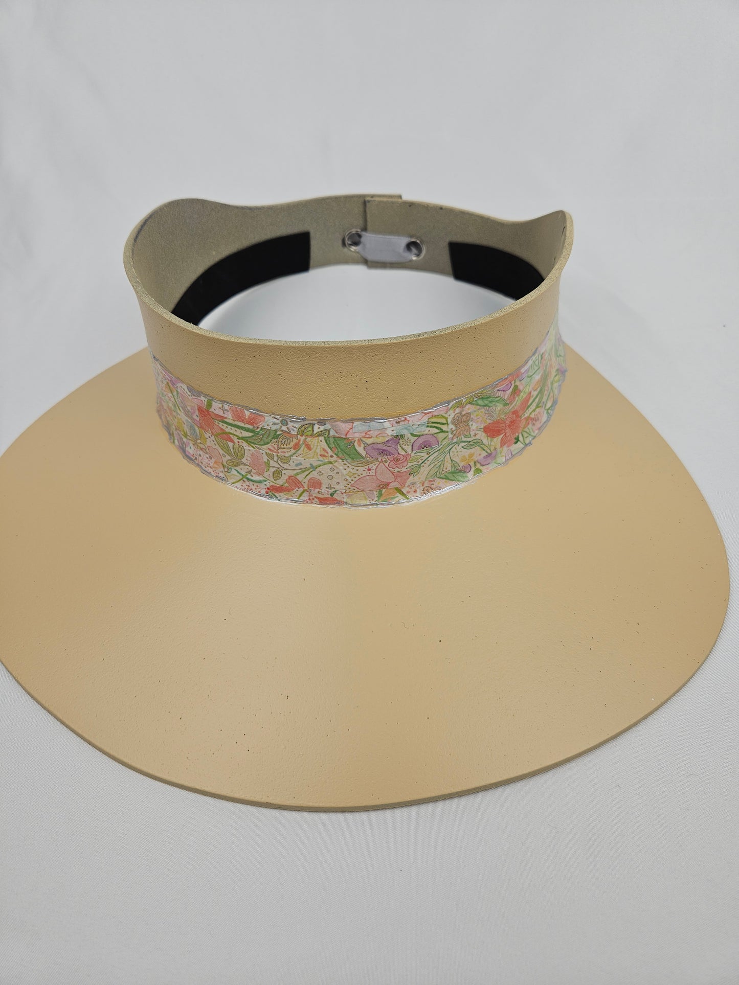 Beige "LadyEVA" Visor Hat with Pastel Floral Band