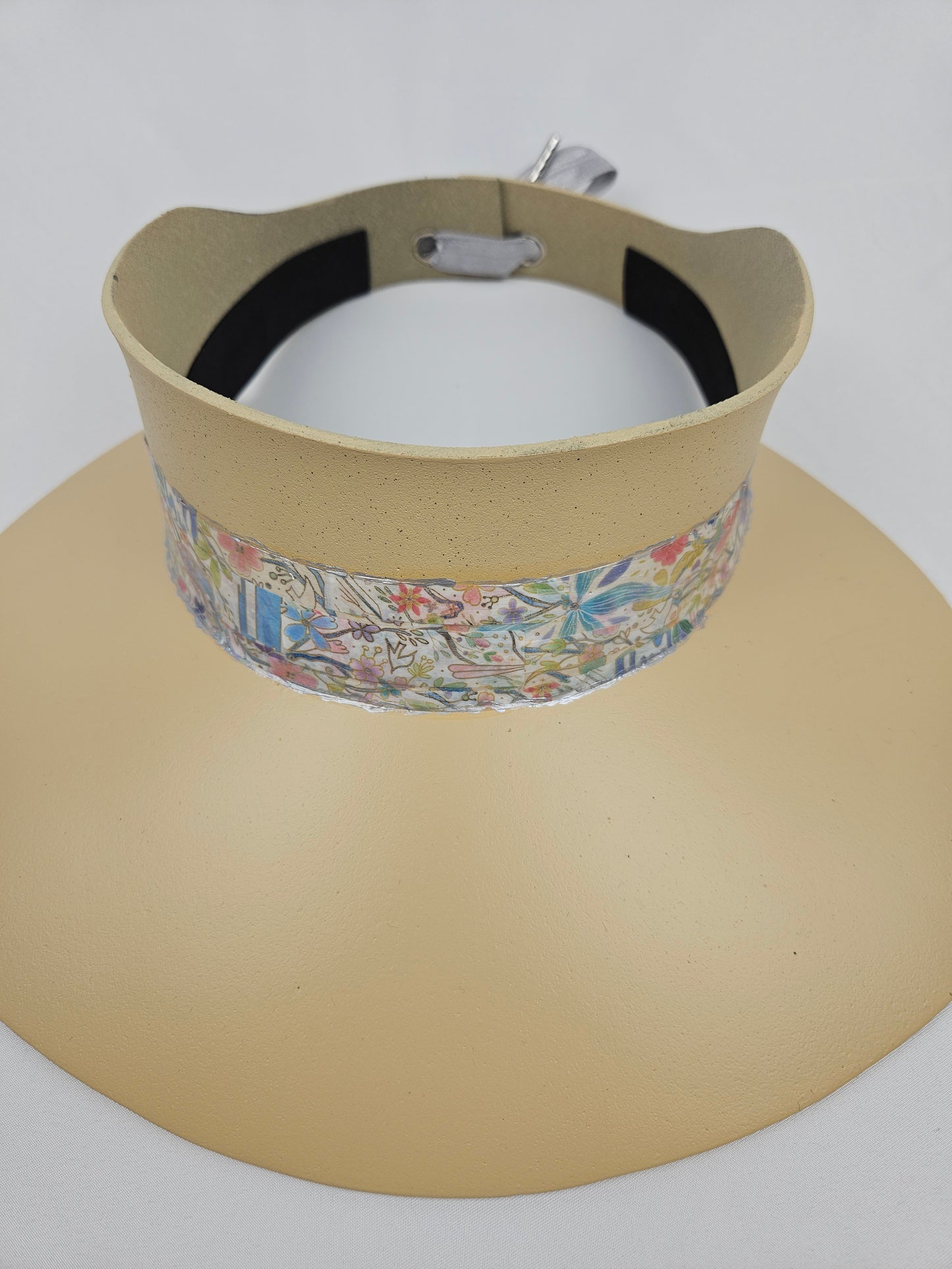 Beige "LadyEVA" Visor Hat with Pastel Multicolor Floral Band