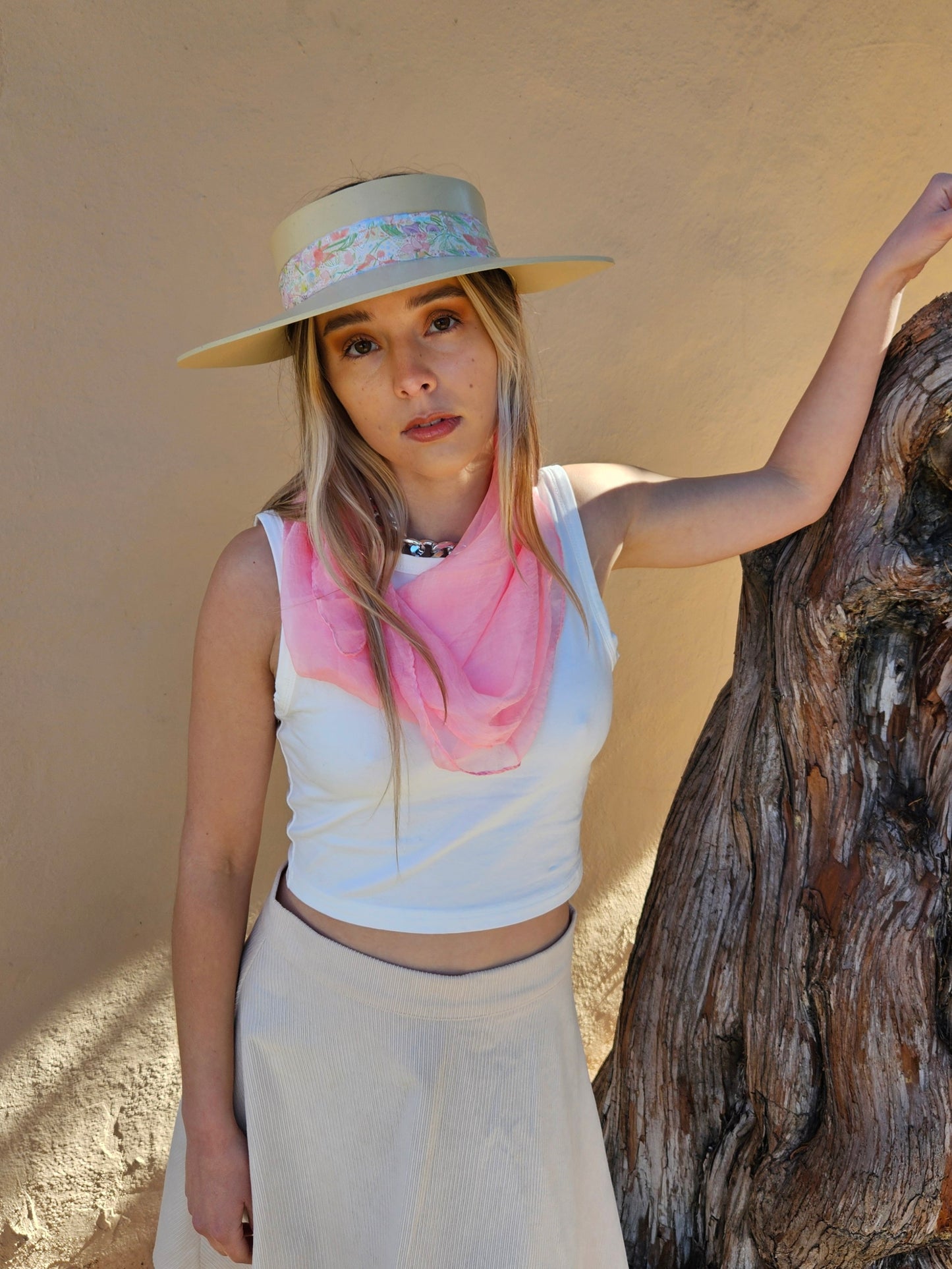 Beige "LadyEVA" Visor Hat with Pastel Floral Band