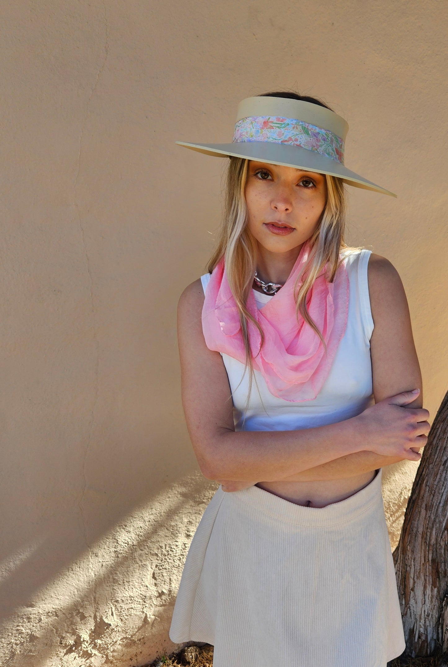 Beige "LadyEVA" Visor Hat with Pastel Floral Band