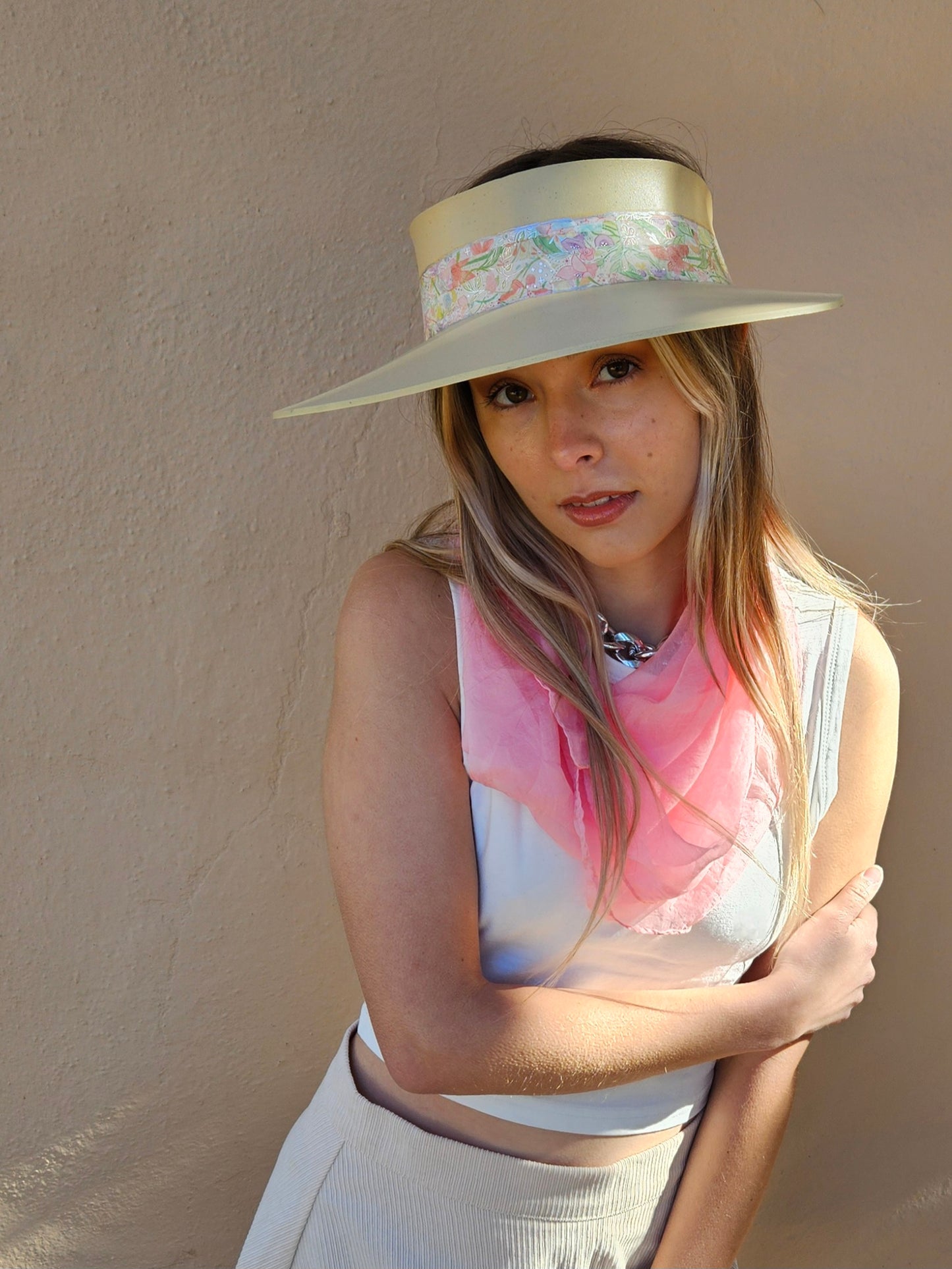 Beige "LadyEVA" Visor Hat with Pastel Floral Band