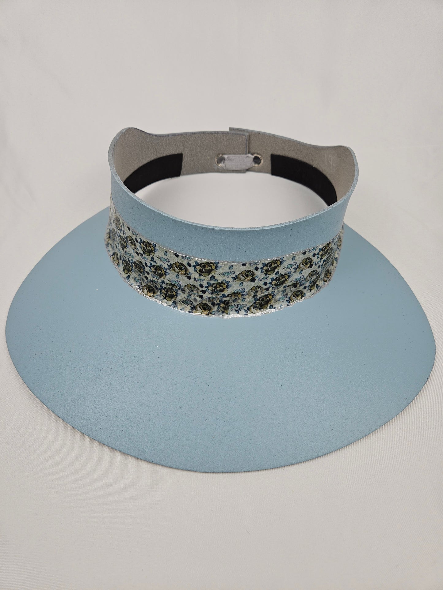 Light Blue Visor Hat - Beige Floral Band