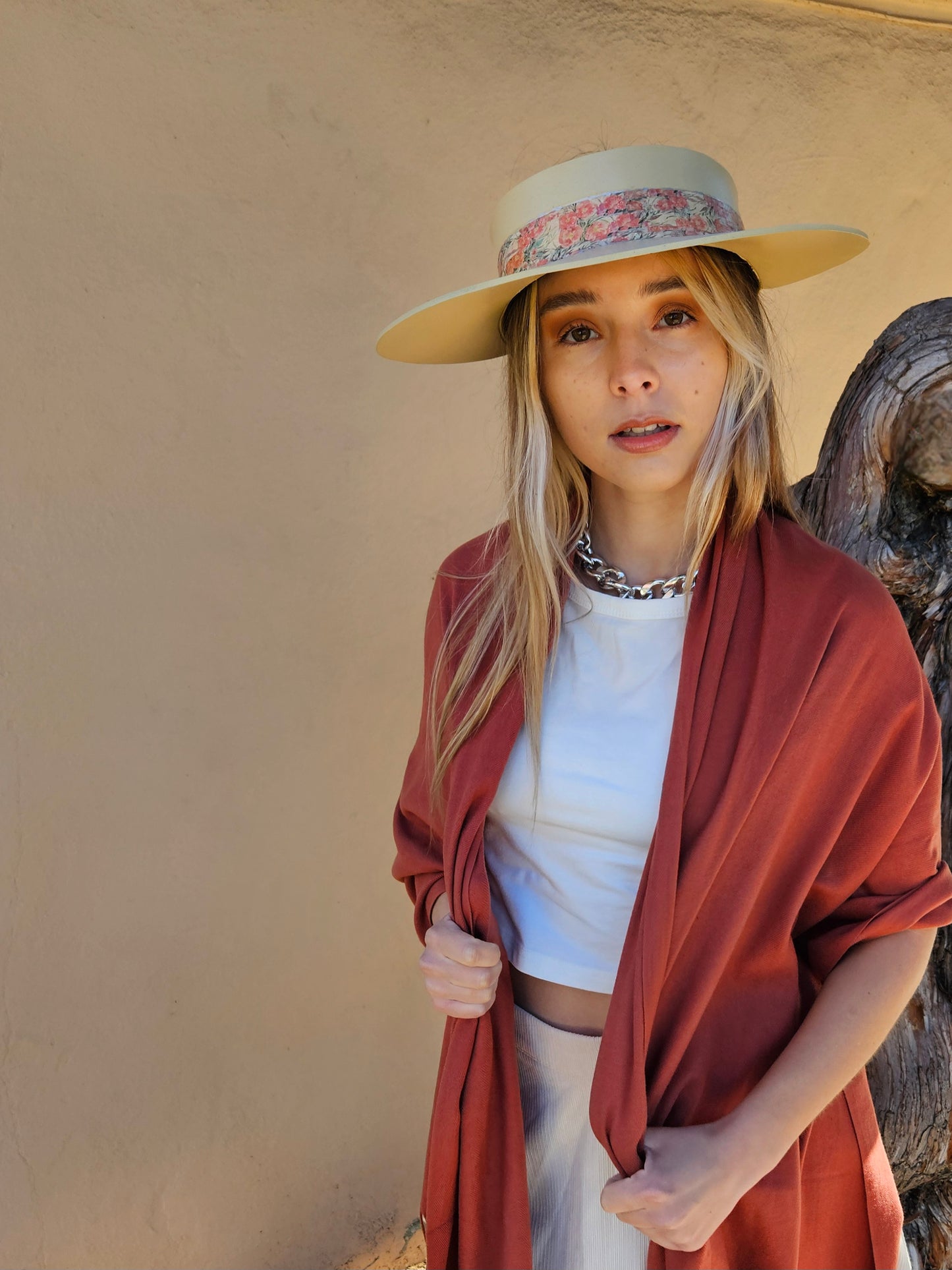 Beige "LadyEVA" Visor Hat with Orange Pink Floral Band