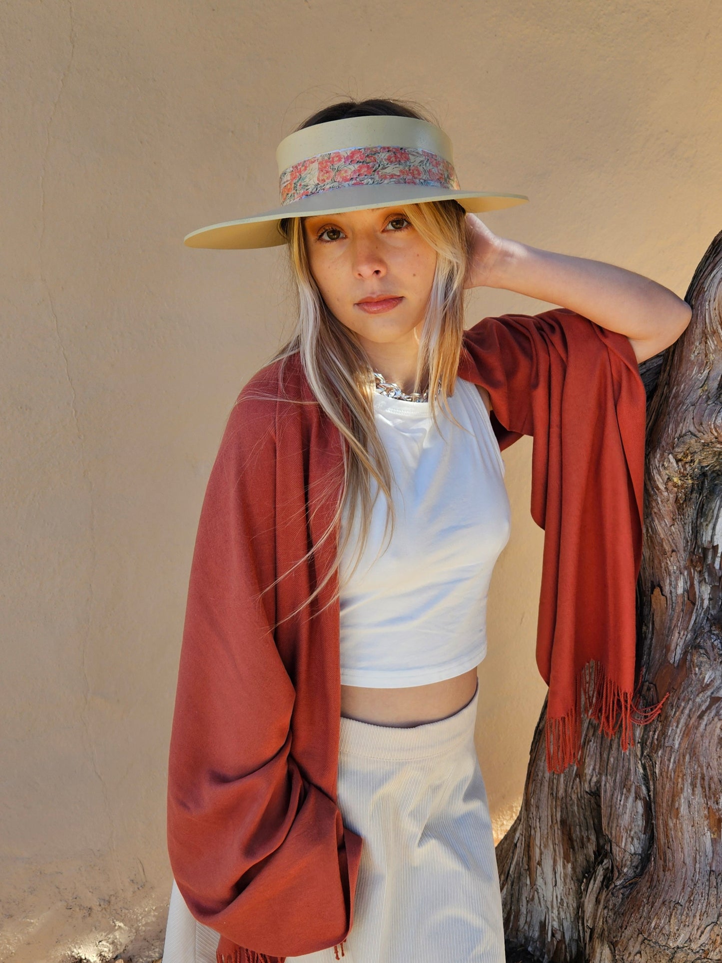 Beige "LadyEVA" Visor Hat with Orange Pink Floral Band