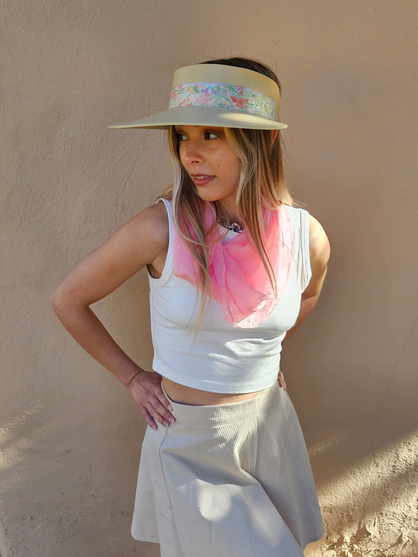 Beige "LadyEVA" Visor Hat with Pastel Floral Band