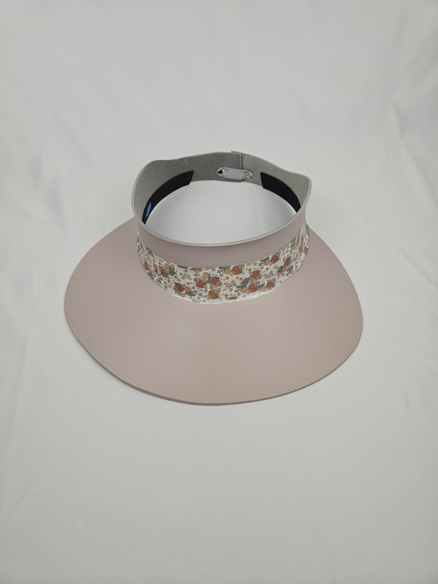 Soft Pink Audrey Sun Visor Hat with Soft Pink Floral Band: 1950s, Walks, Brunch, Asian, Golf, Easter, Church, No Headache, Derby