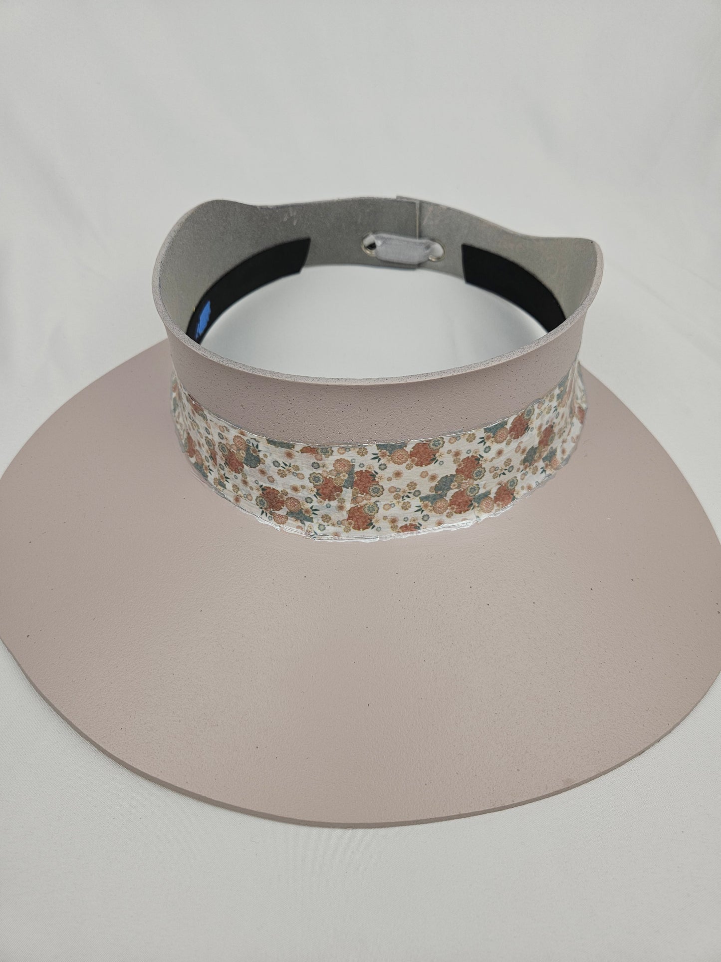 Soft Pink Audrey Sun Visor Hat with Soft Pink Floral Band: 1950s, Walks, Brunch, Asian, Golf, Easter, Church, No Headache, Derby