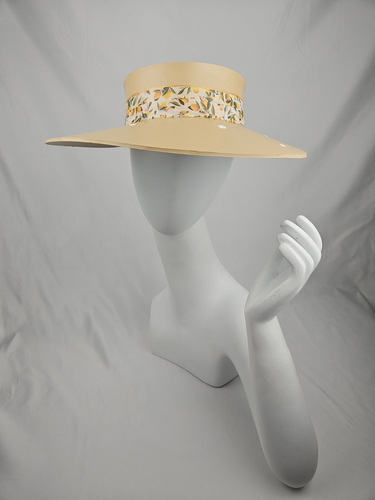 Beautiful Beige Audrey Foam Sun Visor Hat with Fun Citrus Floral Band and White Flowers on Brim: 1950s, Walks, Brunch, Tea, Golf, Wedding, Church, No Headache, Derby