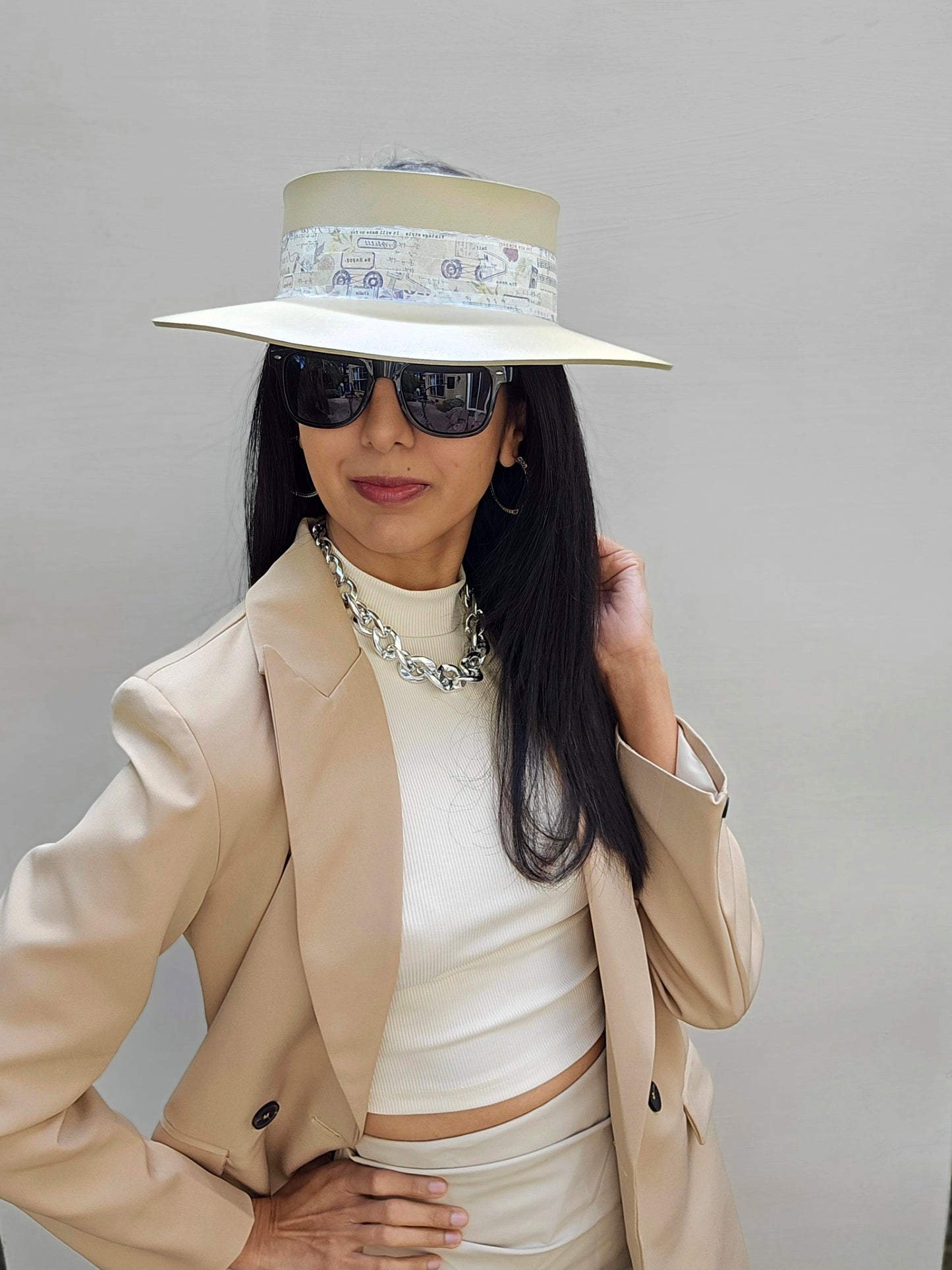 Beautiful Beige Audrey Foam Sun Visor Hat with Elegant Vintage Collage Band: 1950s, Walks, Brunch, Tea, Golf, Wedding, Church, No Headache, Beach