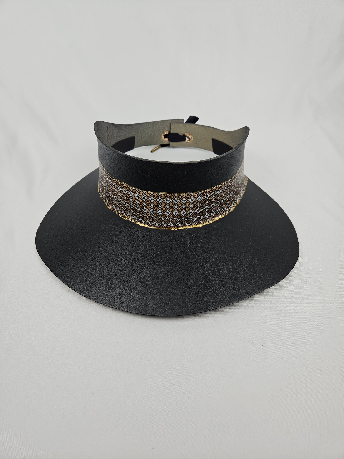 Tall Timeless Black Audrey Foam Sun Visor Hat with Cute Gold and Silver Graphic Band: 1950s, Walks, Brunch, Tea, Golf, Wedding, Church, No Headache, Easter, Pool