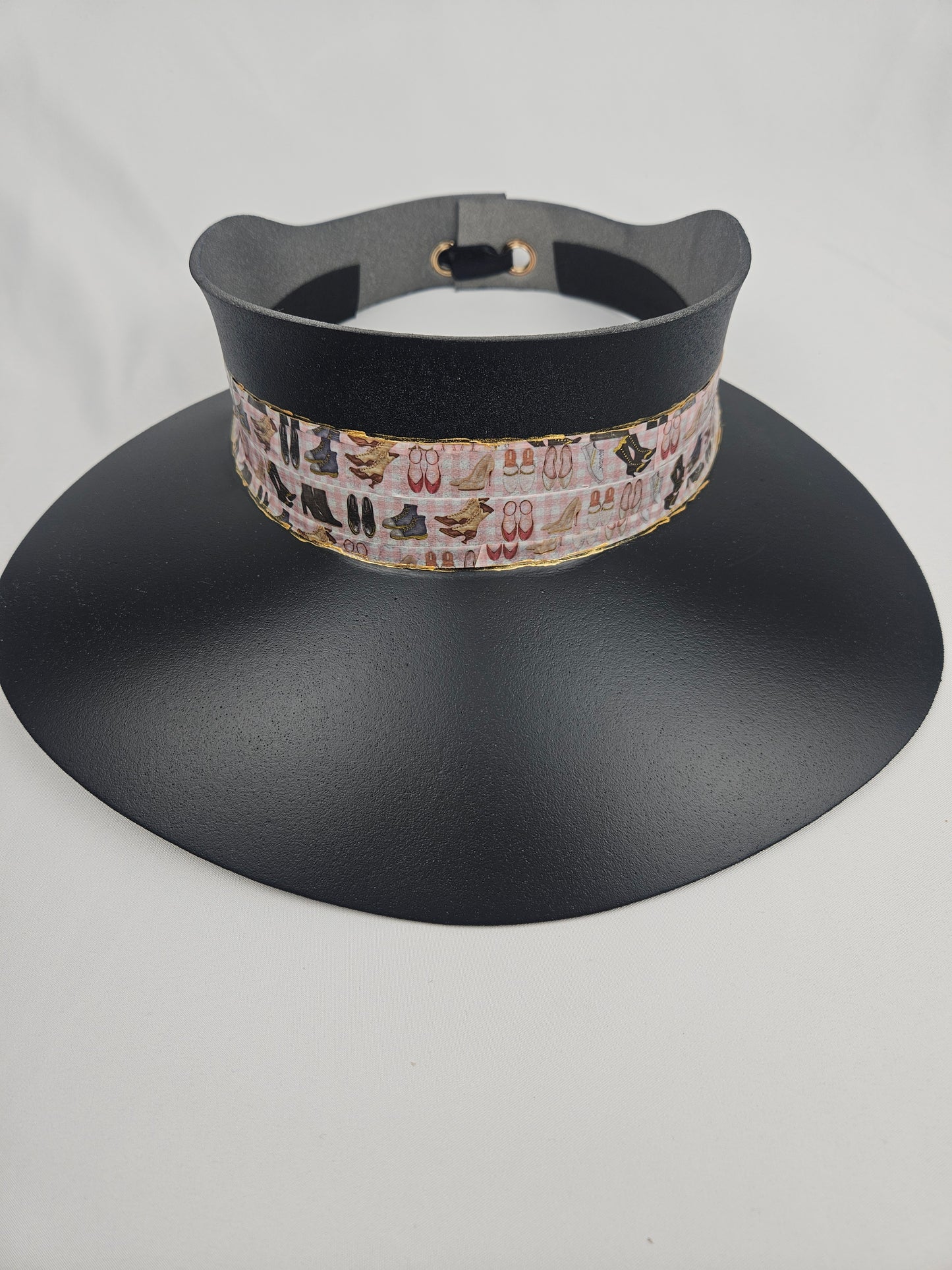 Timeless Black Audrey Foam Sun Visor Hat with Cute Shoe Themed Band: 1950s, Walks, Brunch, Tea, Golf, Wedding, Church, No Headache, Easter, Pool, Beach
