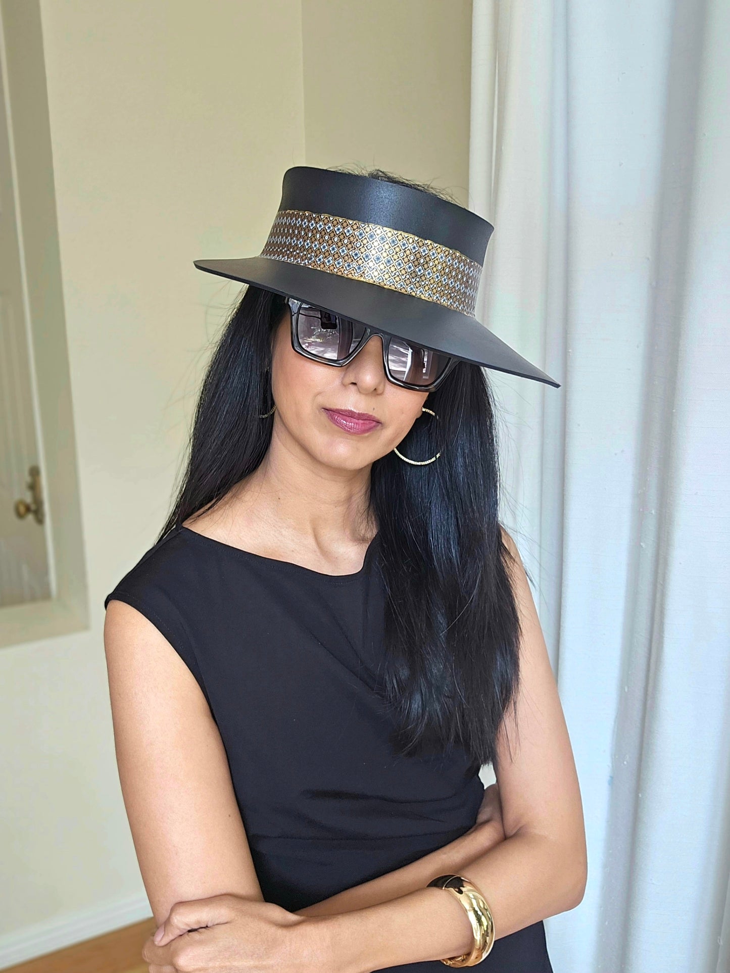 Tall Timeless Black Audrey Foam Sun Visor Hat with Cute Gold and Silver Graphic Band: 1950s, Walks, Brunch, Tea, Golf, Wedding, Church, No Headache, Easter, Pool