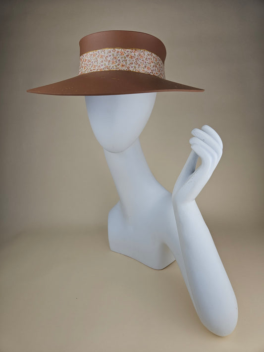 Caramel Brown Audrey Sun Visor Hat with Fancy Orange Floral Band and Gold Paint Splatter Effect: UV Resistant, Walks, 1950s, Brunch, Tea, Golf, Wedding, Church, No Headache, Easter, Pool, Beach, Big Brim