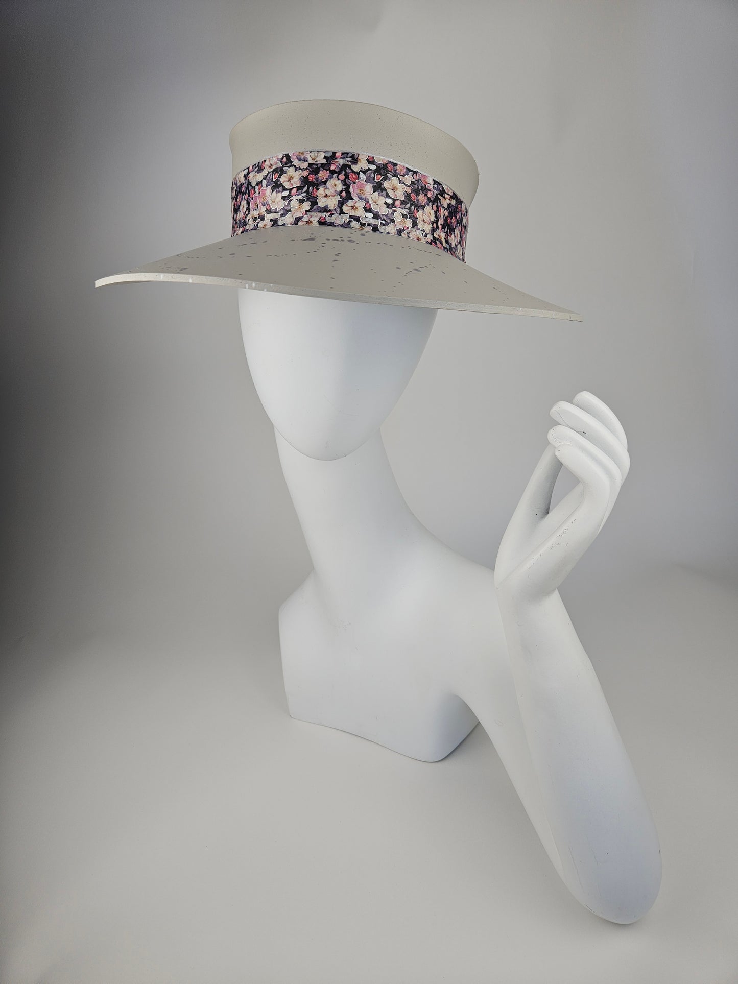 Tall Gorgeous Gray Beige Audrey Foam Sun Visor Hat with Dark Floral Band and Silver Paint Splatter Effect: Tea, Walks, Brunch, Fancy, Golf, Summer, Church, No Headache, Pool