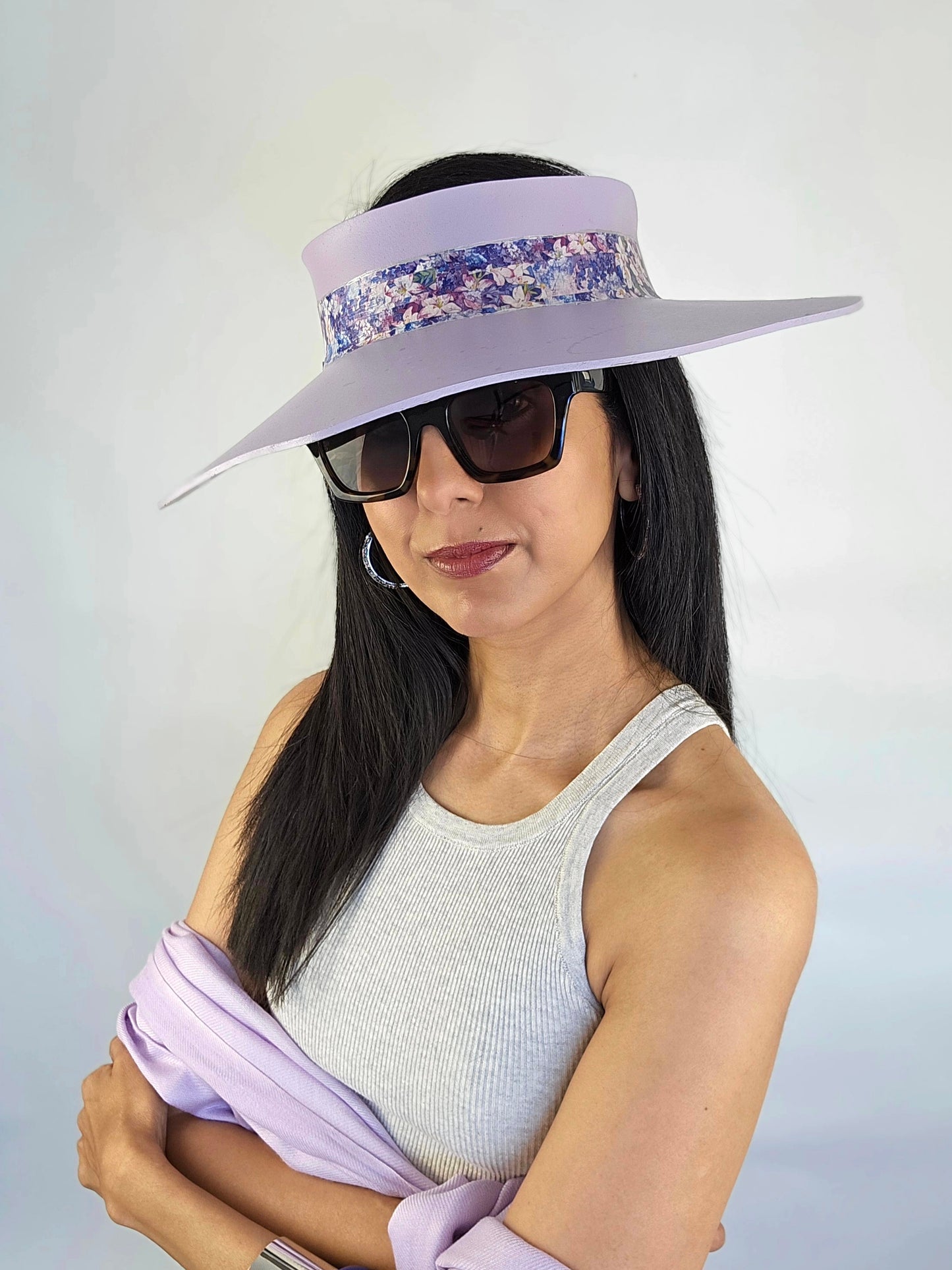 Lilac Purple Lotus Sun Visor Hat with Elegant Purple Floral Band and Silver Paint Splatter Effect: 1950s, Walks, Brunch, Asian, Golf, Summer, Church, No Headache, Pool, Beach