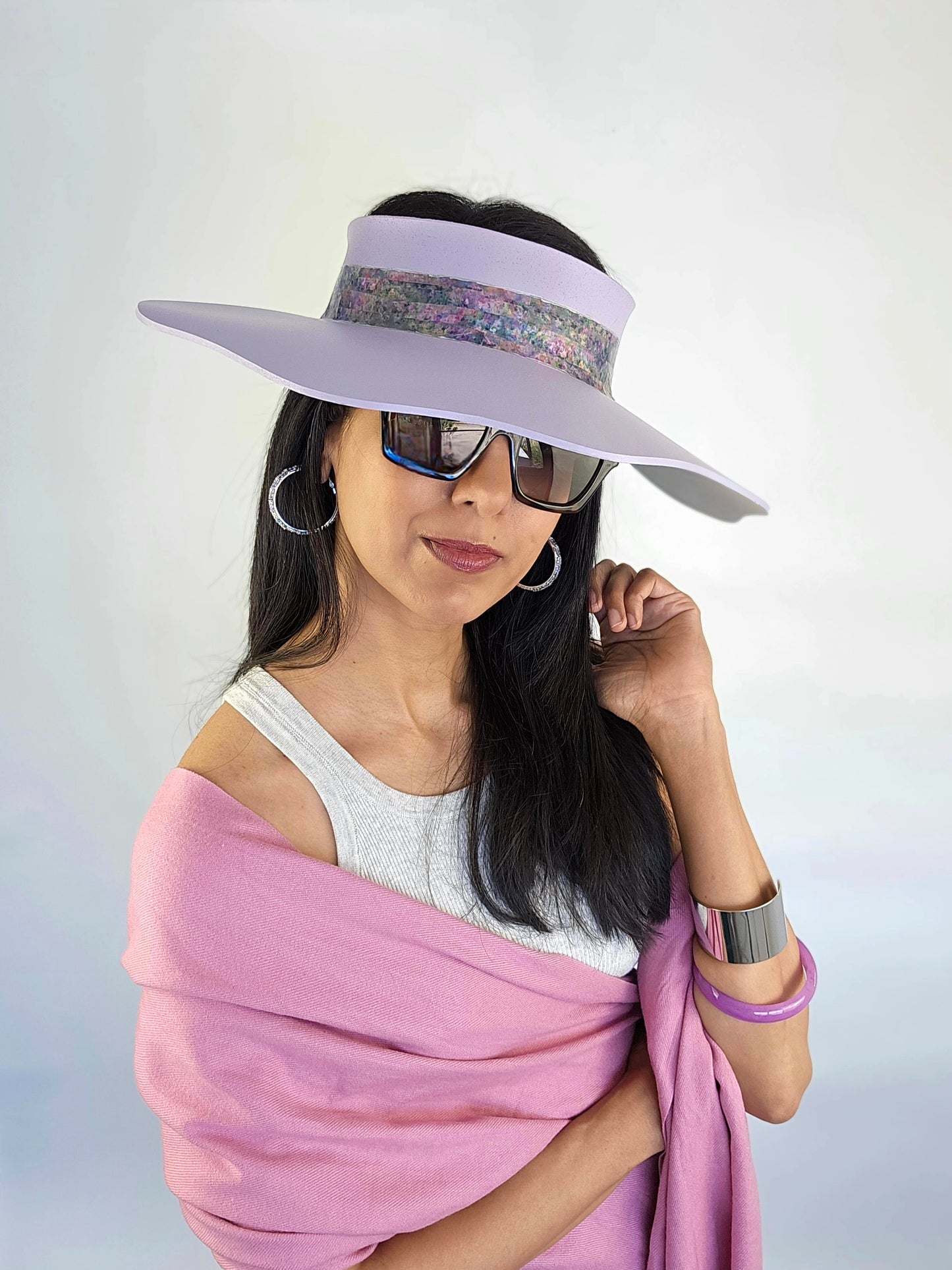 Lilac Purple Lotus Sun Visor Hat with Elegant Monet Style Floral Band and Silver Paint Splatter Effect: 1950s, Walks, Brunch, Asian, Golf, Summer, Church, No Headache, Pool, Beach